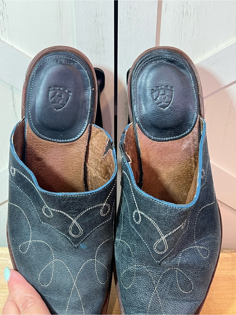 Ariat Women’s Gleeson Distressed Teal Western Leather mules Pointed Shoes 9.5 B - Picture 6 of 10